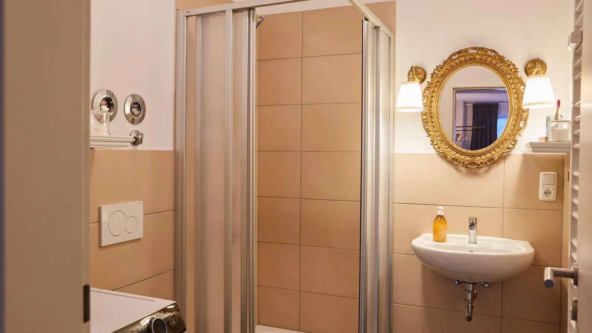 R B Apartment Hamburg Business Am Flughafen Fuer 1-5 Personen - Ideal Fuer Geschaeftsreisende Und Familien - Kueche - Waschtrockner - Smart Tv