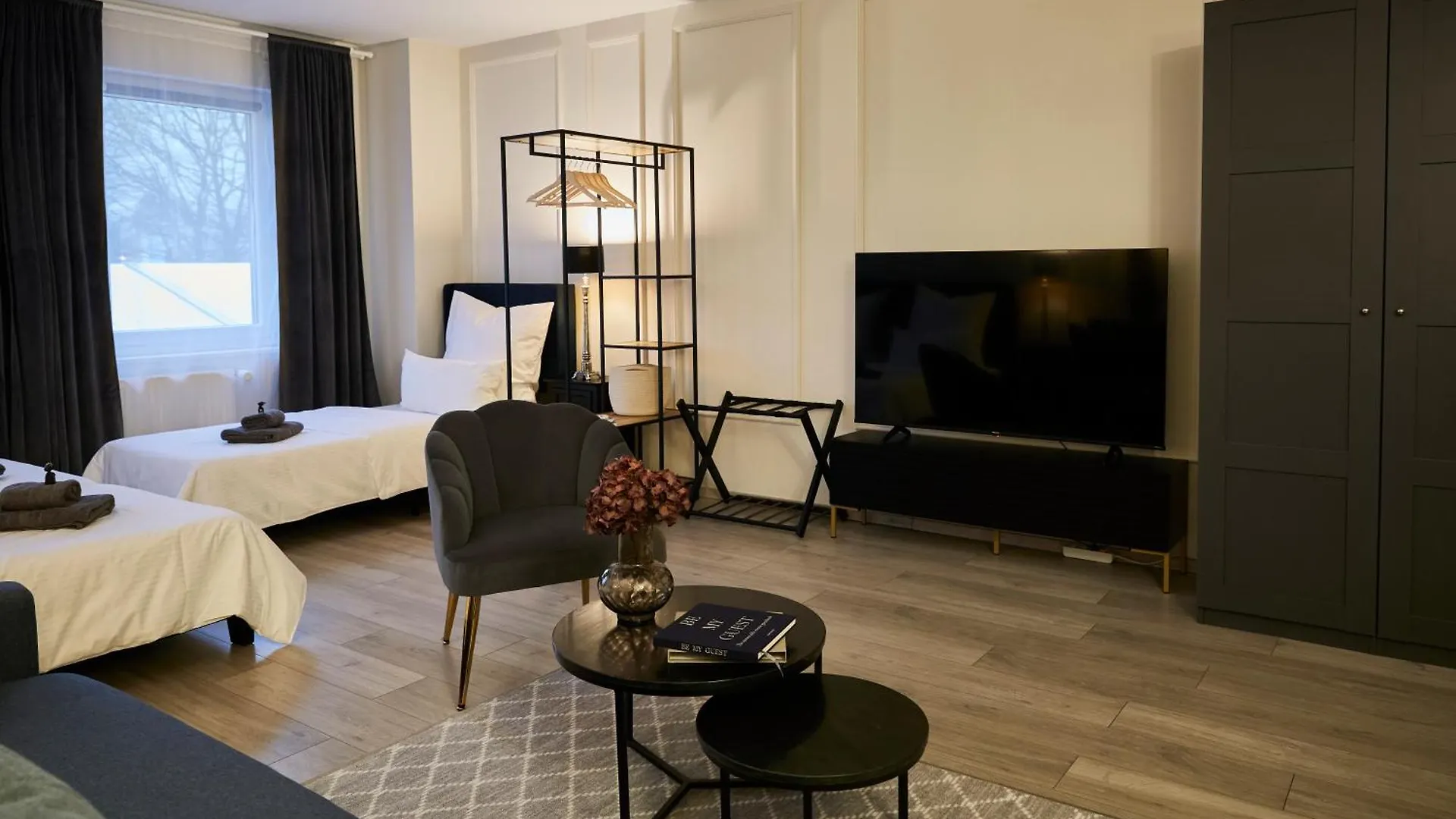 R B Apartment Hamburg Business Am Flughafen Fuer 1-5 Personen - Ideal Fuer Geschaeftsreisende Und Familien - Kueche - Waschtrockner - Smart Tv